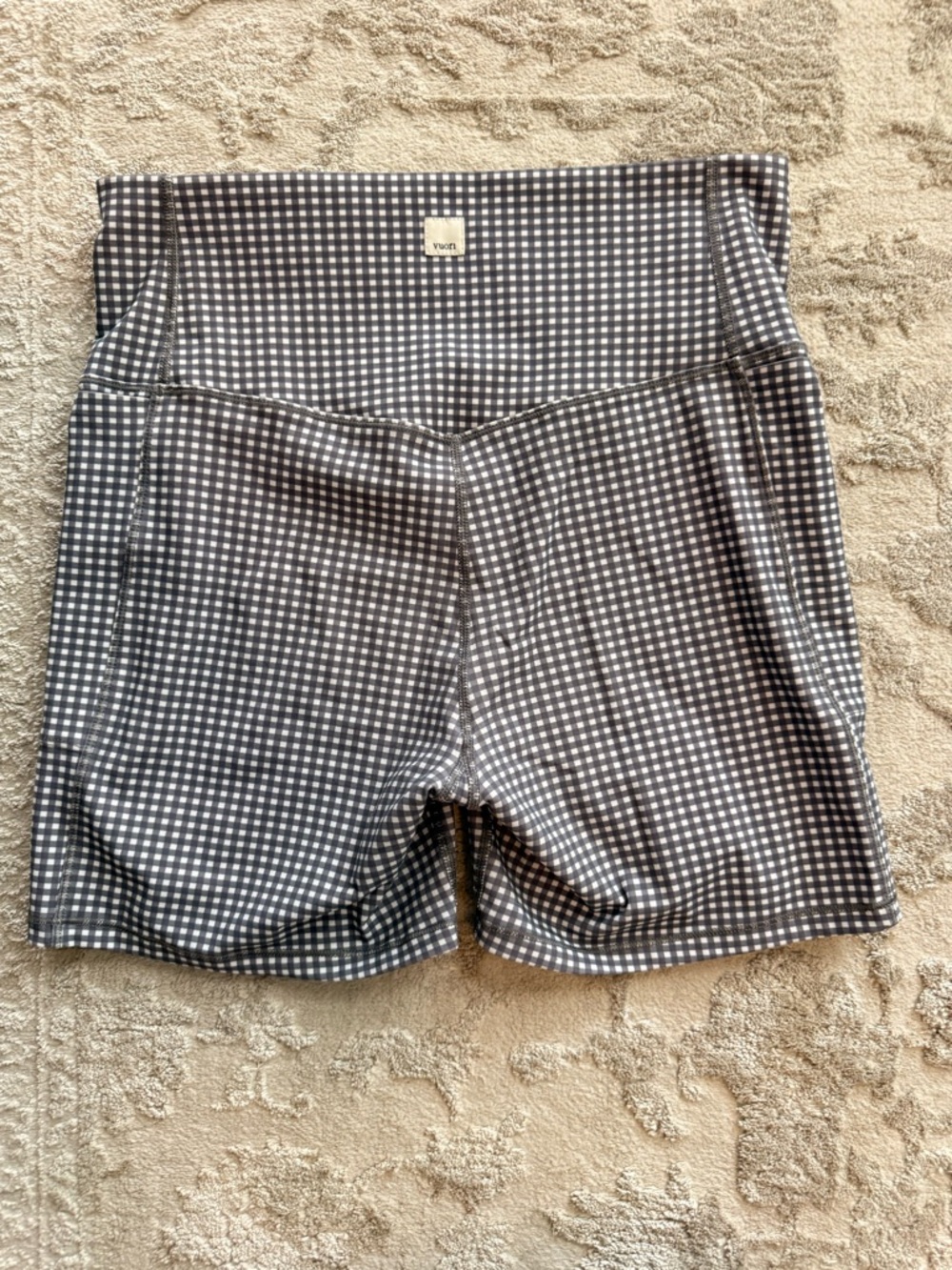Vuori Studio Pocket High-Waist Gingham Women’s Shorts